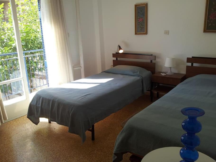 Cozy Seaside Apartment Loutraki ภายนอก รูปภาพ